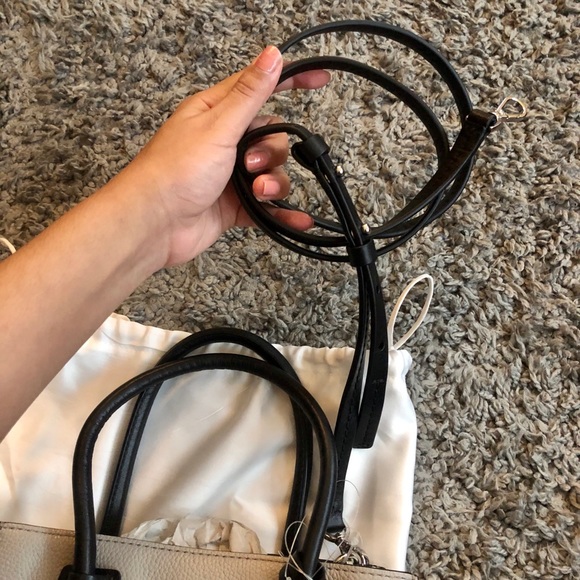 michael kors bag - Picture 2 of 8